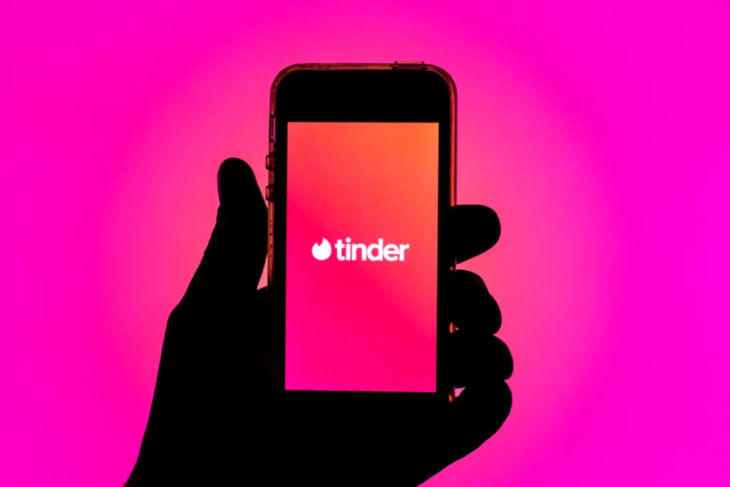 Why Facebook, Tinder, , Twitter are launching lite apps